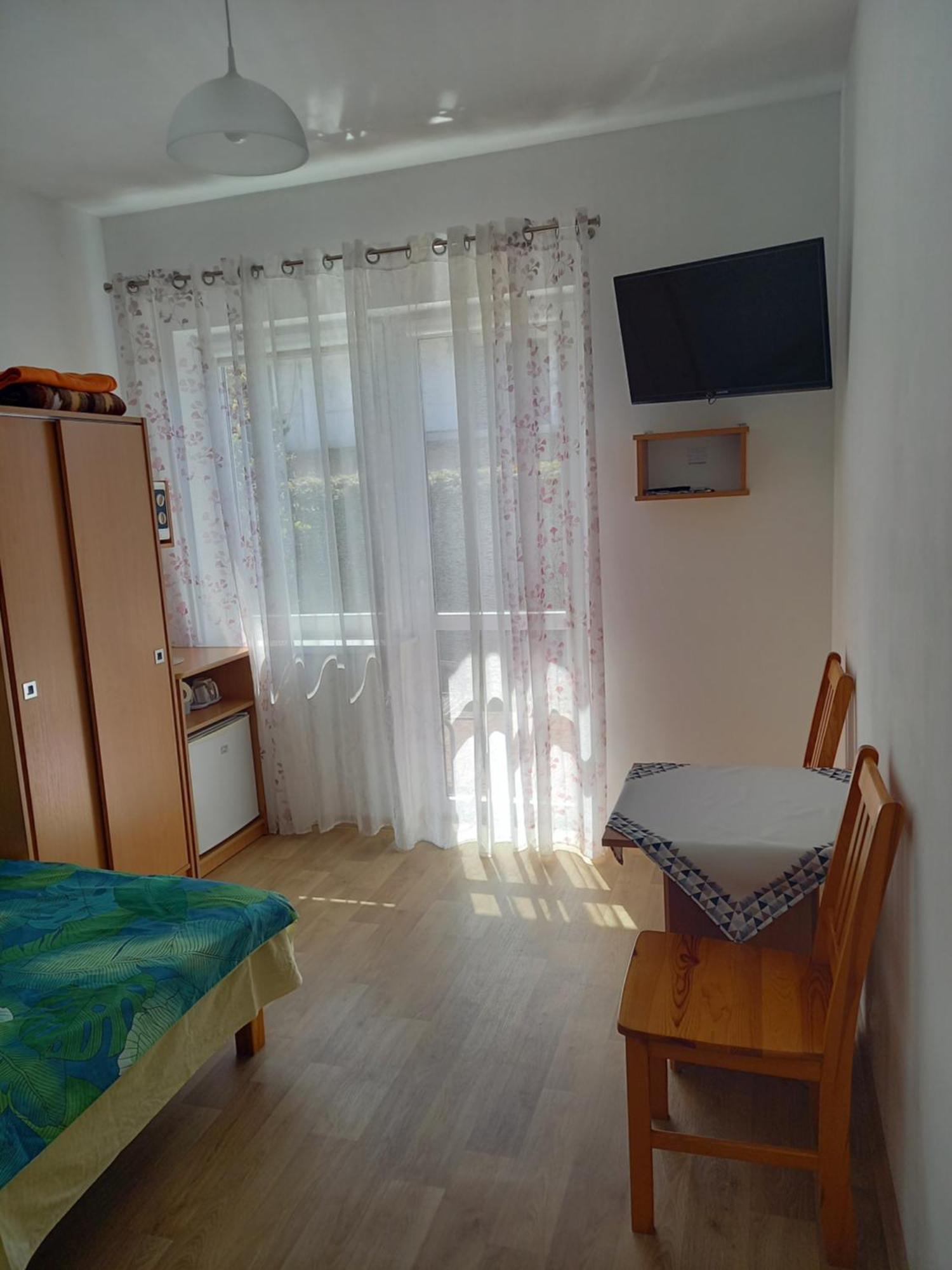 Pokoje Goscinne U Teresy Mrzeżyno Exterior foto